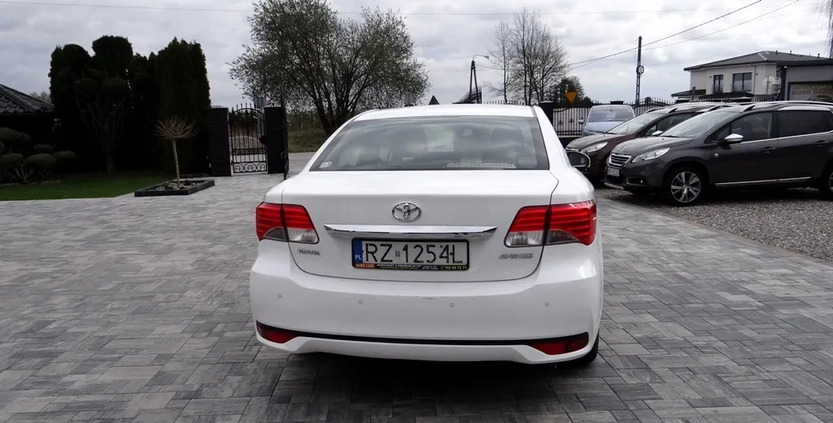 Toyota Avensis cena 29900 przebieg: 364000, rok produkcji 2014 z Piekary Śląskie małe 466